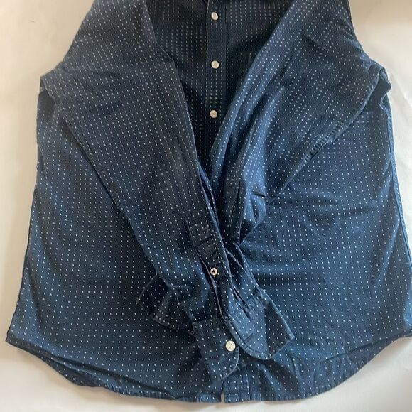 Old navy mens slim fit ( the classic shirt) size medium - Picture 4 of 8